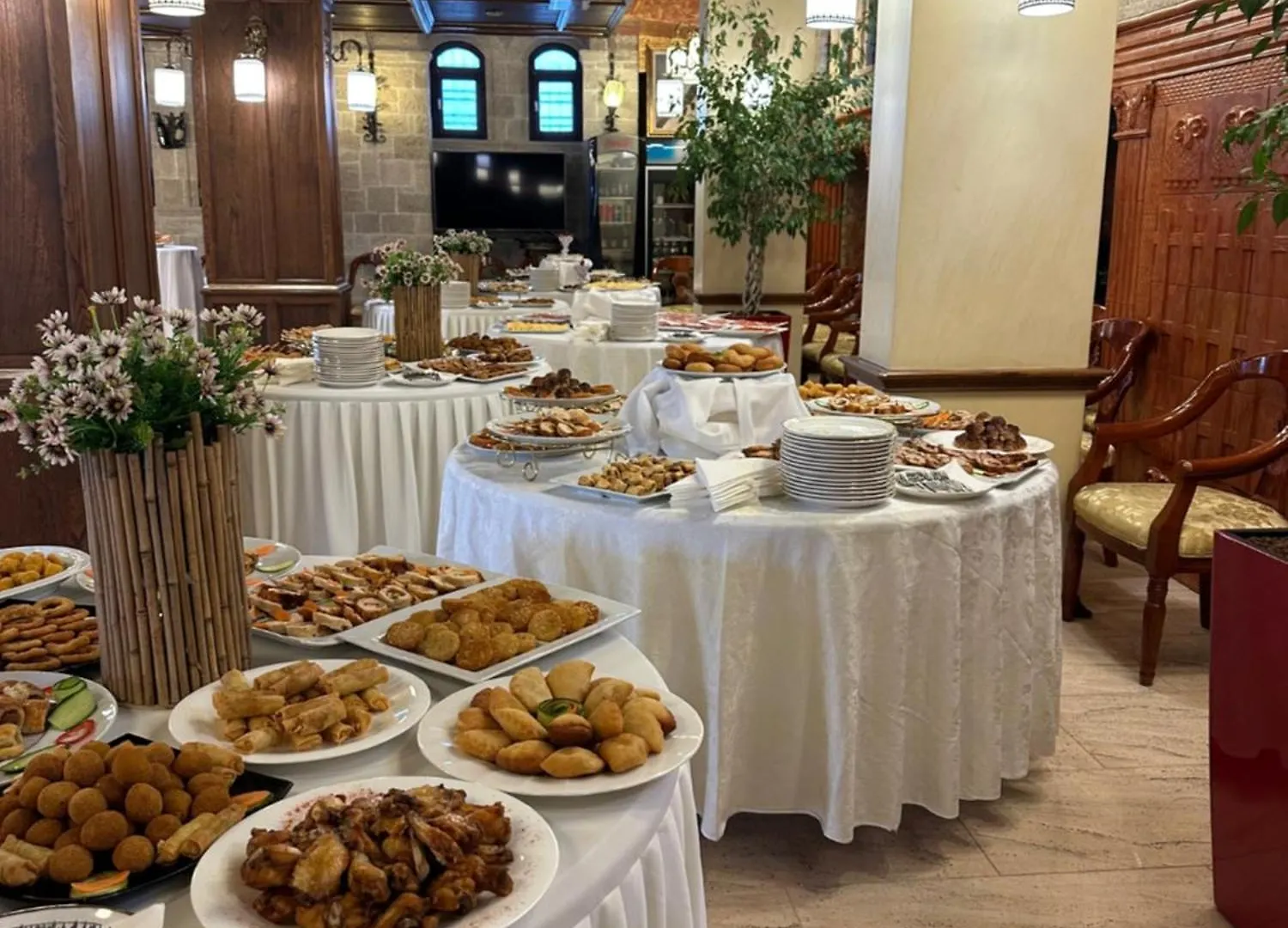 ****  Dinasty Hotel Tirana Albanien